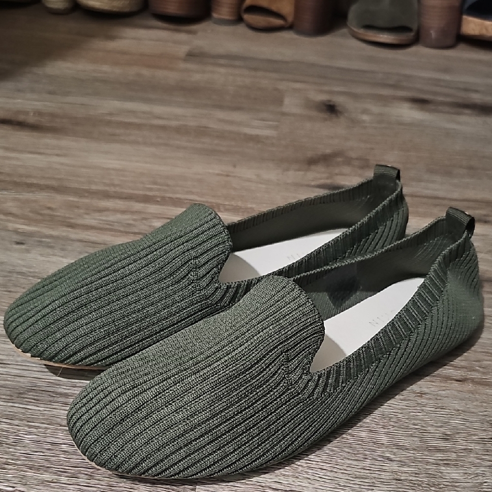 Danskin Olive Ribbed Slip-On Footwear